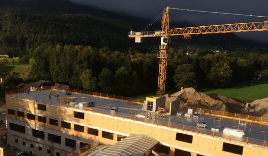 Schulungszentrums Der Baufortschritt im Oktober 2017 des neuen Schulungszentrums am Traunsee.