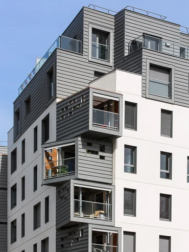 Building with Loggias built with modules